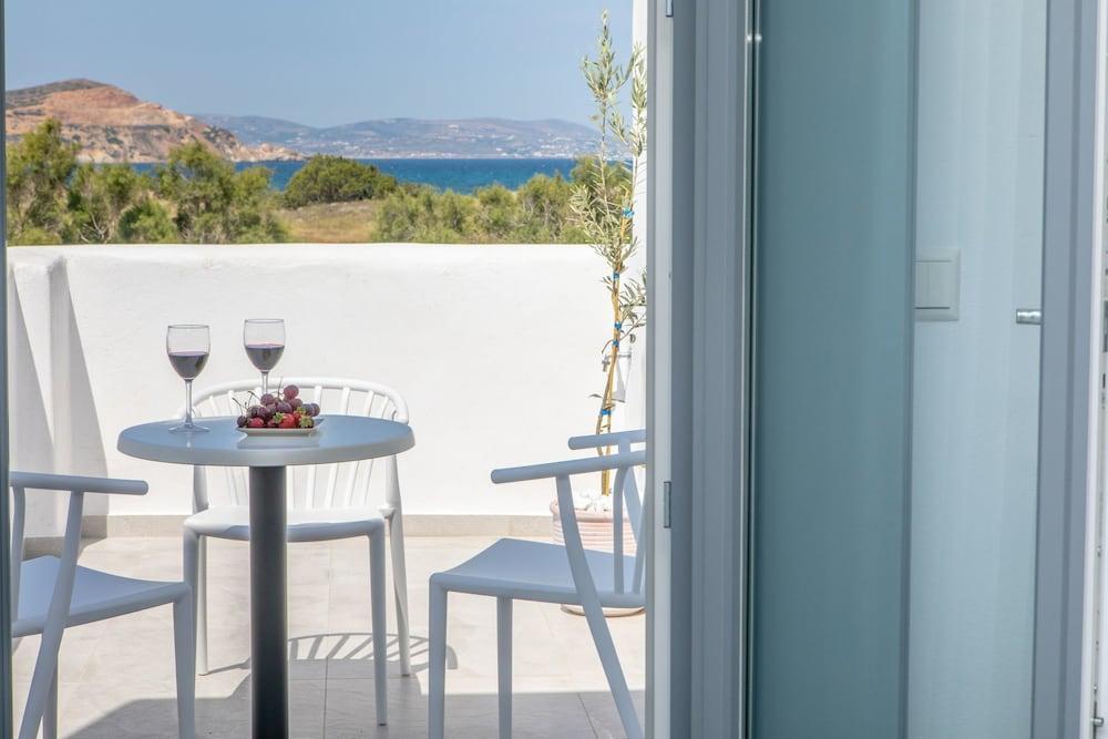 Crystal Mare Suites Naxos City Exterior foto