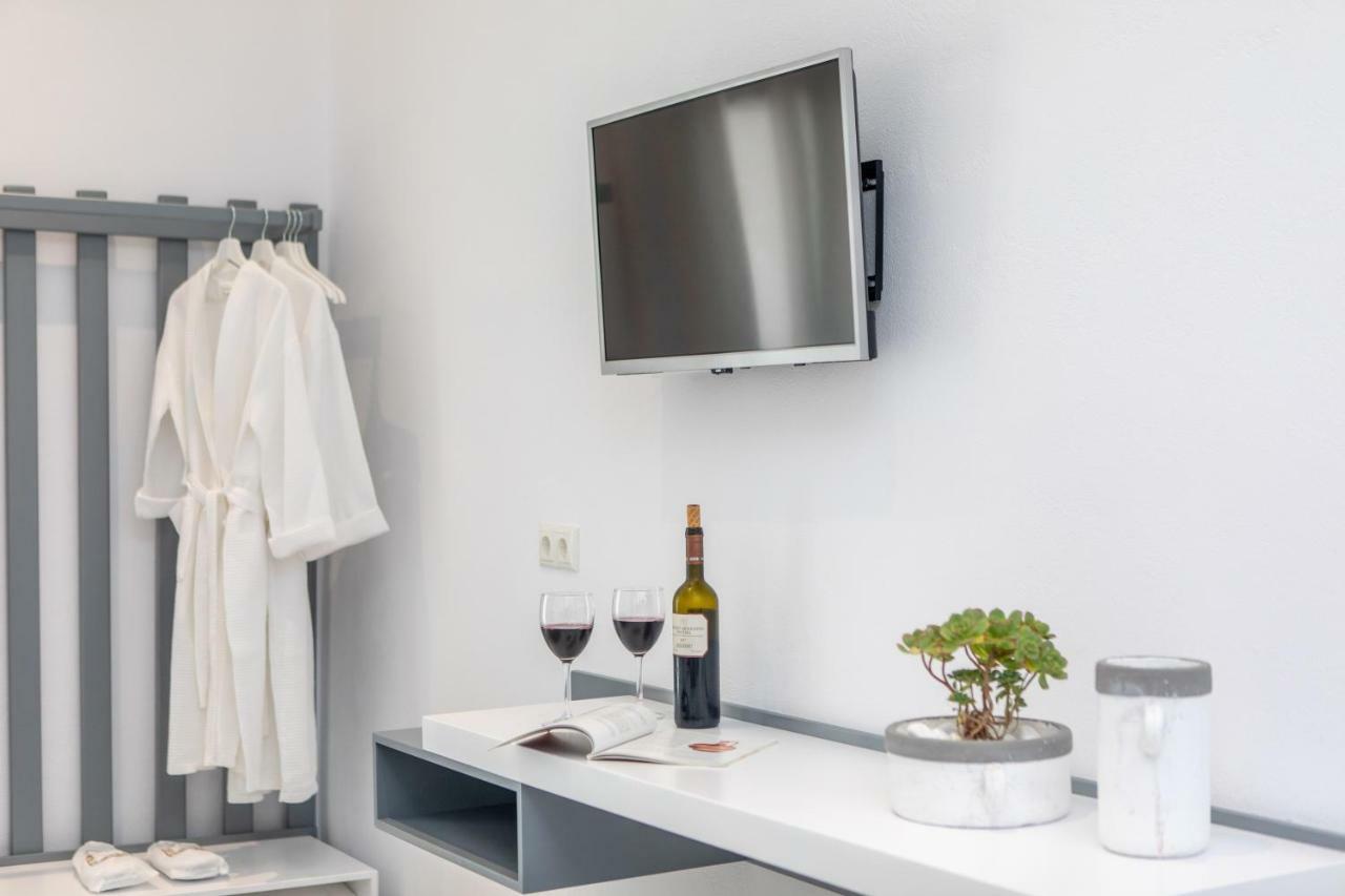 Crystal Mare Suites Naxos City Exterior foto
