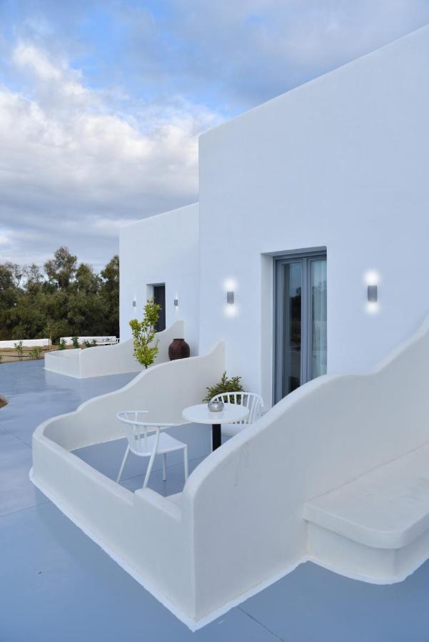 Crystal Mare Suites Naxos City Exterior foto