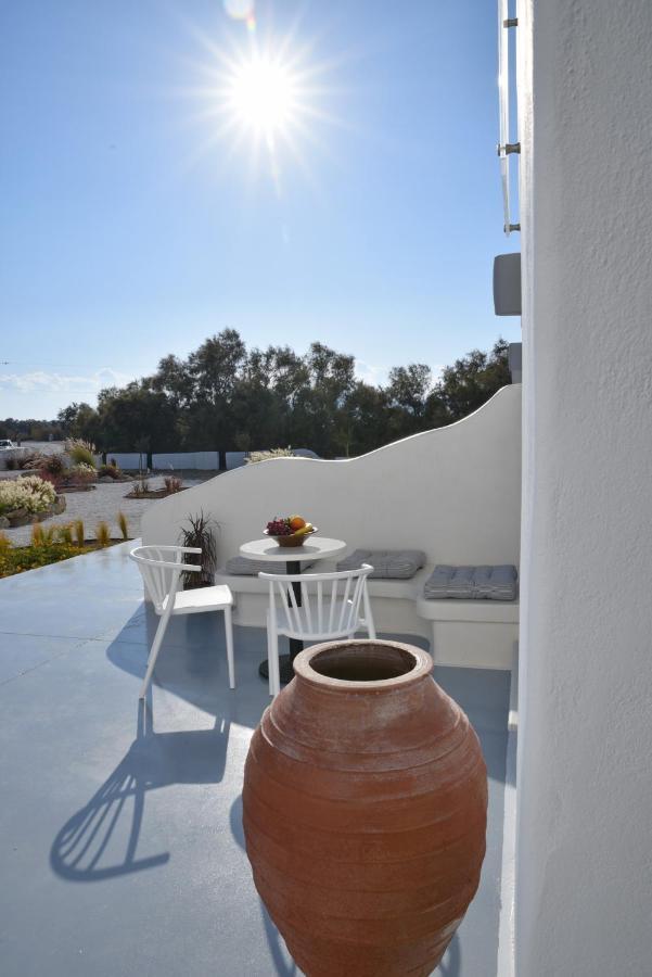 Crystal Mare Suites Naxos City Exterior foto